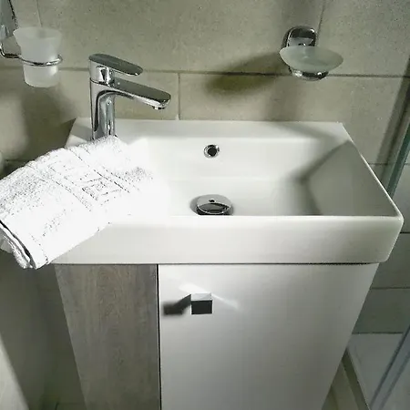 Apartment Irini Studios *