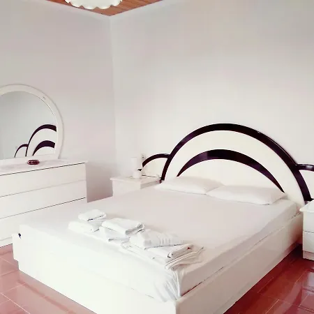 Apartment Irini Studios